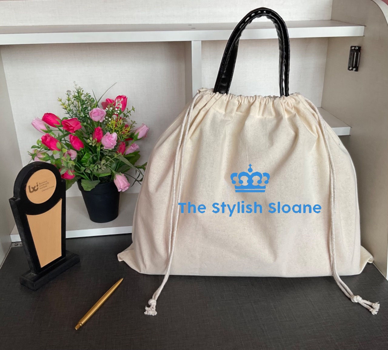 Suzy 20 20x16 Beige cotton bags with beige drawsstrings