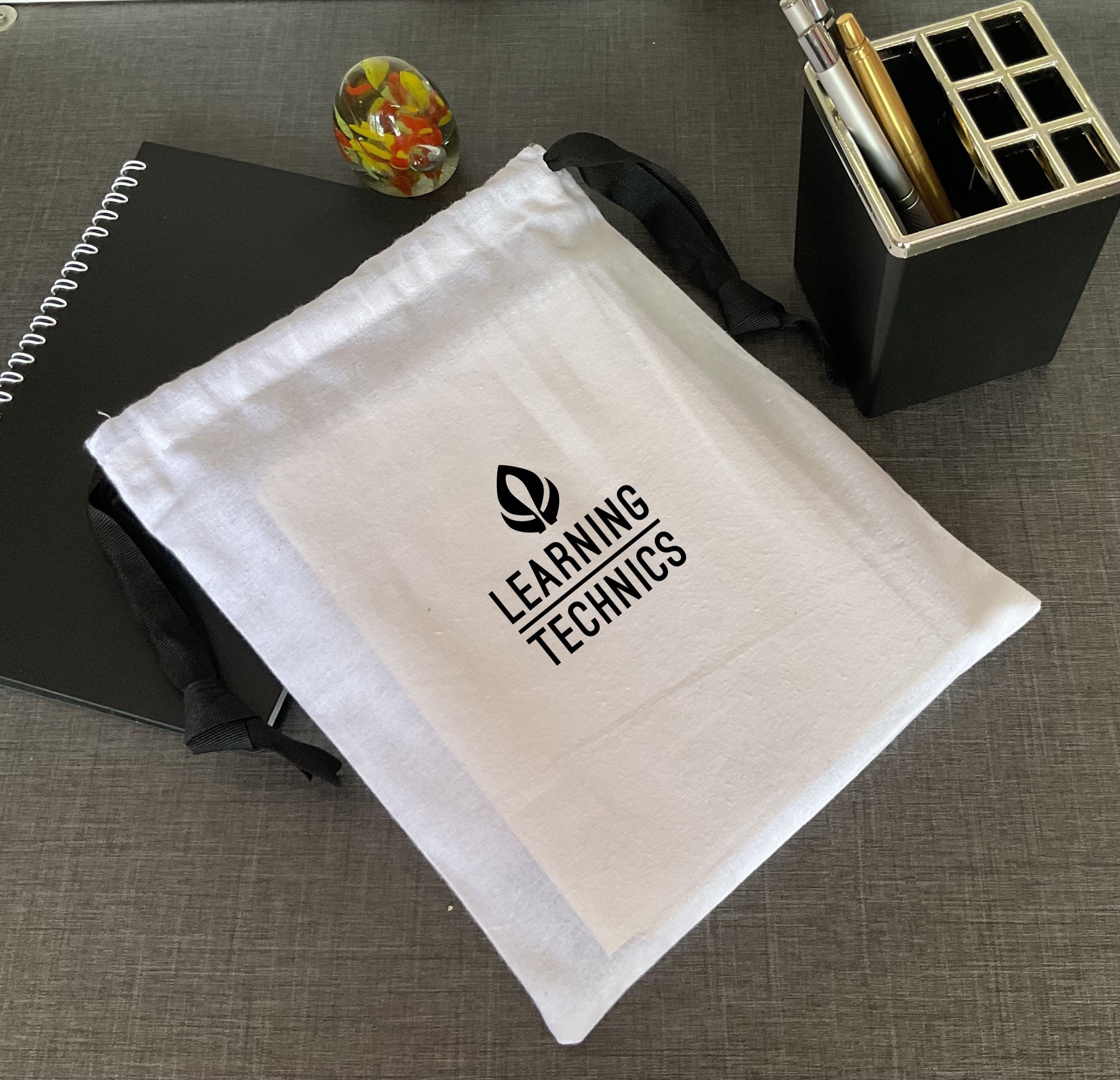 50pcs White Drawstring Pouches Custom White Cotton Bags Small Product Packaging Bags Pouches Chic Wedding Favor Bags